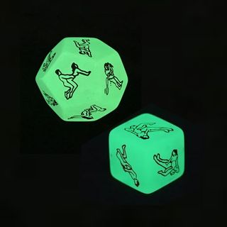 პოზების კამათლების წყვილი