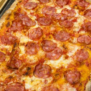 Pinsa Romana Piccola Salame Piccante