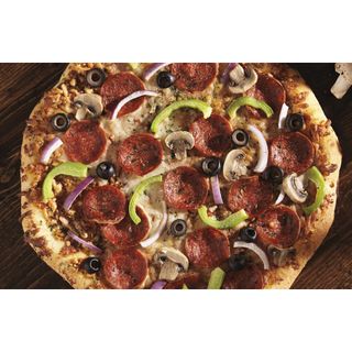 7-Pizza De Salami Con Champiñones Y Pimiento Rojo (33 Cm.)