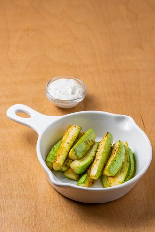 Кабачки с пармезаном и творожным сыром (200г)