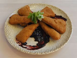 Queso Frito Con Mermelada De Arándanos