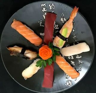 472. Nigiri Sushi (8 Pzs.)