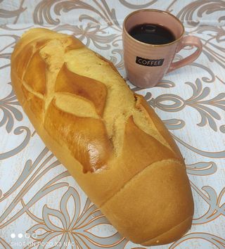 Pan Aliñado Con Queso Grande