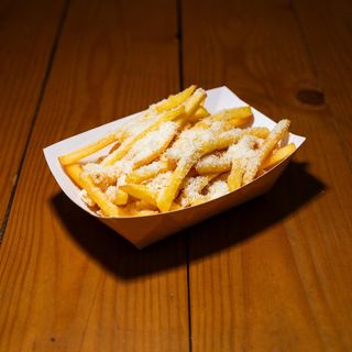 Cartofi prajiti cu parmezan