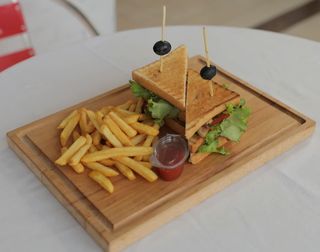 ქლაბ სენდვიჩი