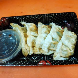 8. Gyozas (5ud)