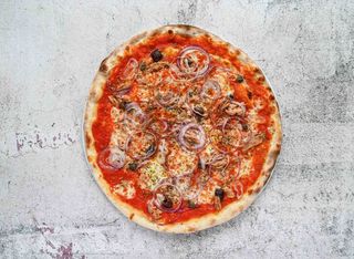 Pizza De Atún