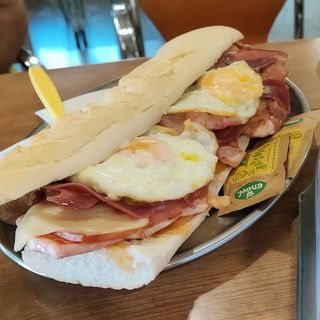 Combo Bocadillo Especial Entero