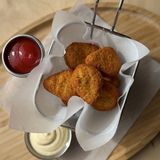 Naggets with sauce/ნუგეტები