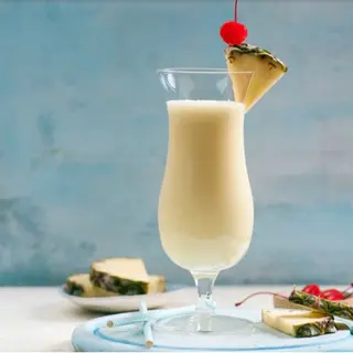 Cóctel De Piña Colada