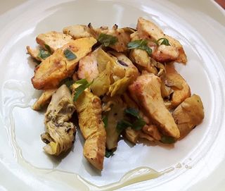 Tagliata di pollo con carciofi