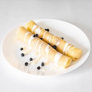 Naleśniki z serem i rodzynkami 2szt.