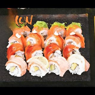 Салмон комбо (16бр)