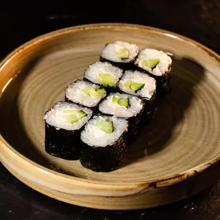 Maki De Pepino Y Queso (8 Uds.)