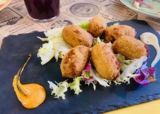1/2 De Croquetas Secreto Y Miel (6 Uds.)