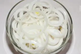Свежий лук