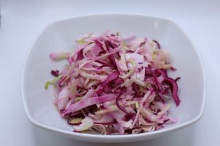 Salata de varza alba cu marar