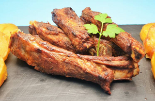 27. Costillas Frito  Con Sal Y Pimiento