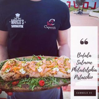 Cannolo #2 con Bufala, SALMONE, Philadelphia e Granella di Pistacchio