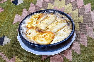 შემწვარი სულგუნი კეცზე