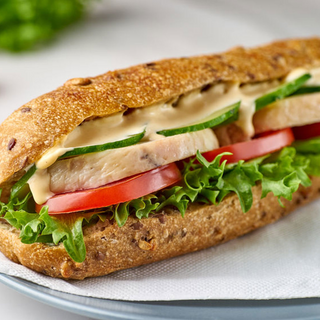 Bocadillo Vegetal Con Pollo