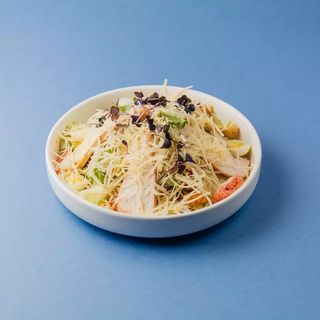 Салат Цезарь с филе цыпленка