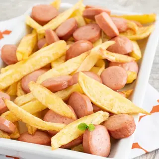 PATATINE FRITTE CON WÜRSTEL 