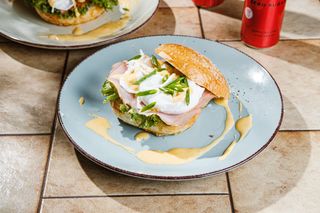 ბენედიქტი ლორით