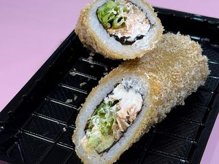 Хенд рол лосось в темпурі (0,340g)