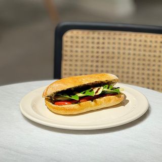 სენდვიჩი კაპრეზე