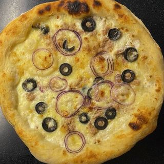 Піца "Тунець-оливки"