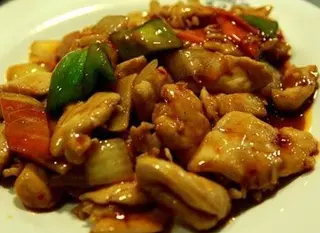 Pollo con salsa picante