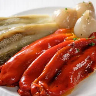 Escalivada De Pimientos Berenjena Tomate Y Cebolla