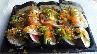 A22 Futomaki com Algas Misto