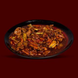 Pulpă de porc în sos chili aromat