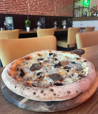 Pizza Tartufo 