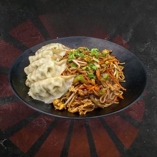 Gyoza Yakisoba