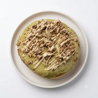 Donut Pistacho Con Filipinos Y Kinder (1 Ud.)