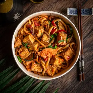 Makaron Udon z kimchi i warzywami TOFU