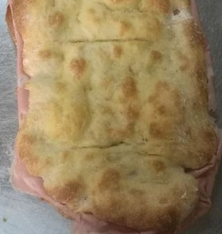 Pizza ripiena con mortadella 500 g