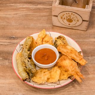 Zestaw z krewetkami tempura