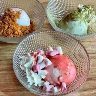 Mochi De Sakura