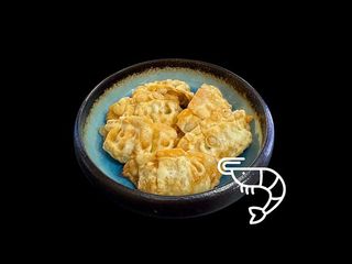 Pierogi Gyoza z Krewetką + sos Spicy Mayo