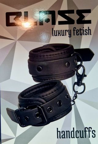 Blaze Esposas Fabricadas En Material De Alta Caliad Ajustables