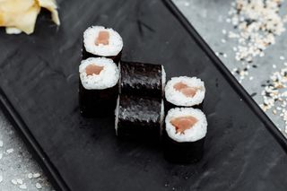 Макі з тунцем (110г)