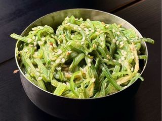 Салат Хіяші Вакаме (220g)