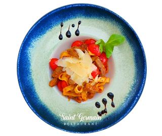 Tagliatelle cu vită