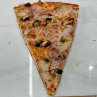 Trozo de Pizza de Bacon y Champiñones Halal