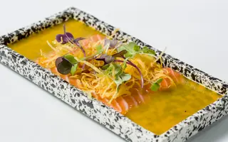 Carpaccio De Salmón Passionfruit
