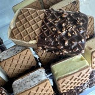 Maxi Nosh alla nocciola